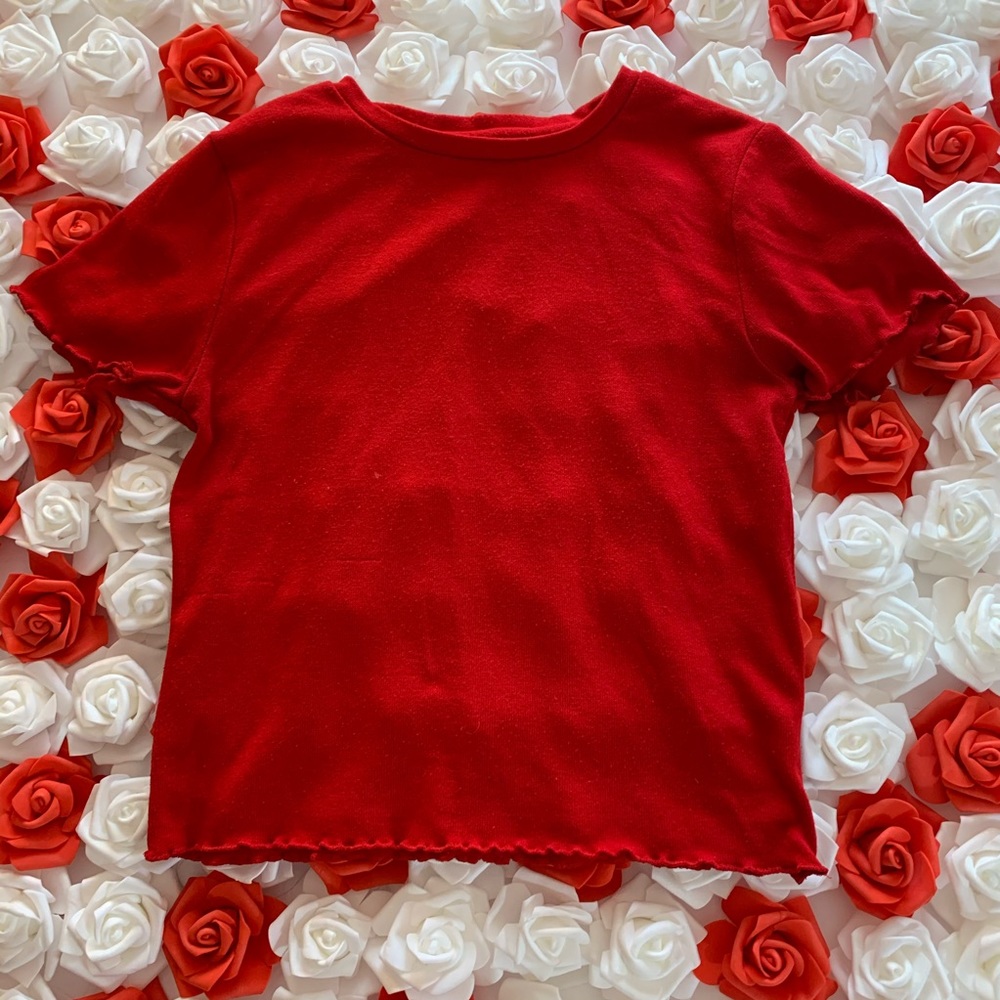 red lettuce edge t shirt